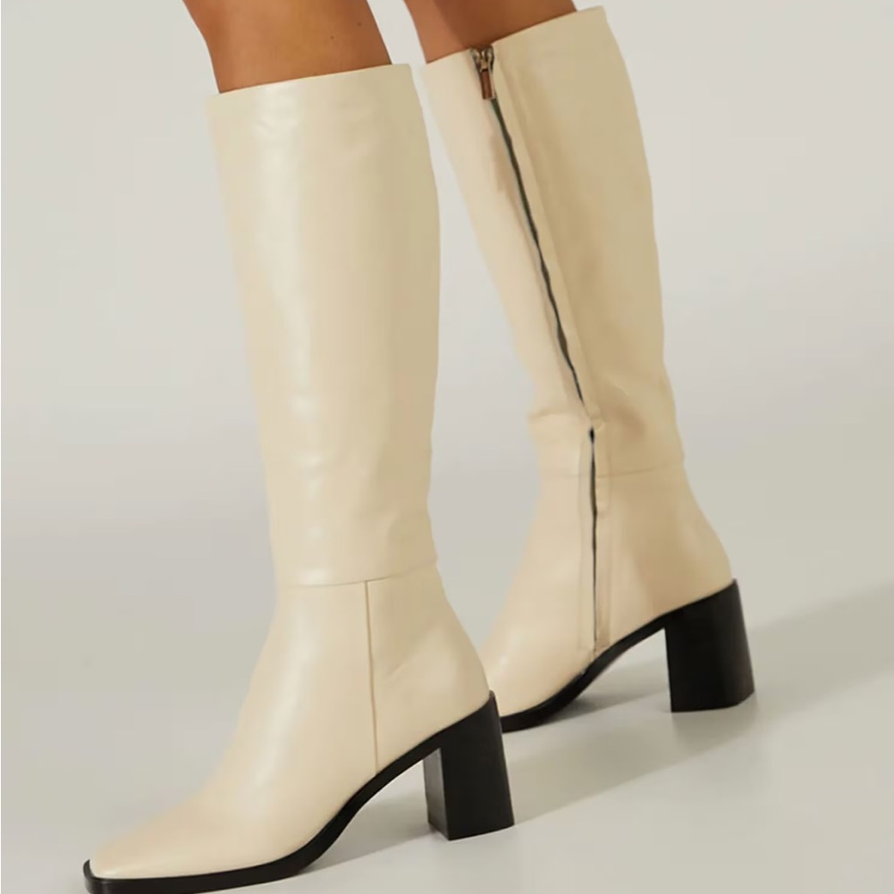 New Tony Bianco Darby Boot in Ecru Vernice